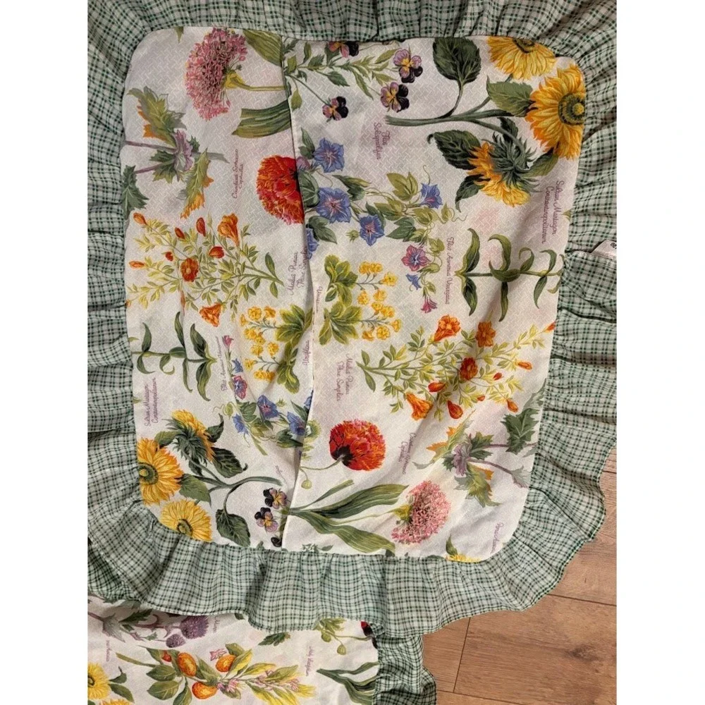 Vintage Botanical Floral Ruffle Pillowcases Set of 2 Gingham Green White Square